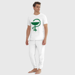 Пижама с принтом Медик для мужчины, вид на модели спереди №3. Цвет основы: белый