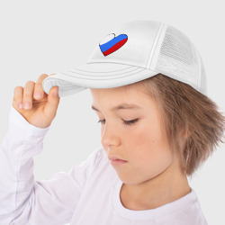 Кепка с принтом Российское сердце для ребенка, вид на модели спереди №3. Цвет основы: белый