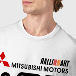 Футболка с принтом Mitsubishi wrc для мужчины, вид на модели спереди №4. Цвет основы: белый