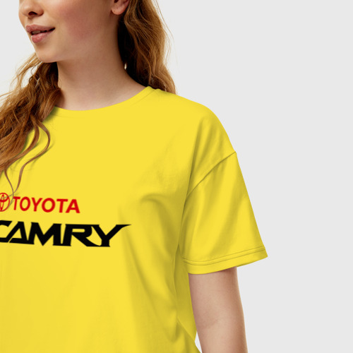 Женская футболка хлопок Oversize Toyota Camry, цвет желтый - фото 3