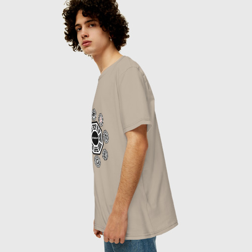 Мужская футболка хлопок Oversize с принтом LOST - Все станции Dharma, вид сбоку #3