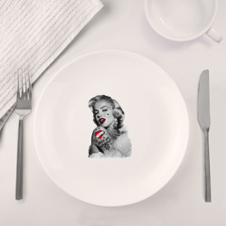 Набор: тарелка + кружка Мэрилин Монро с тату - фото 2