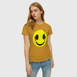 Женская футболка хлопок Смайлик-наушники - фото 2