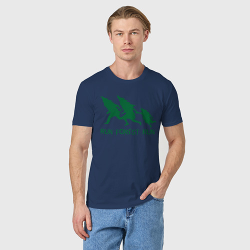 Мужская футболка хлопок Беги лес, цвет темно-синий - фото 3