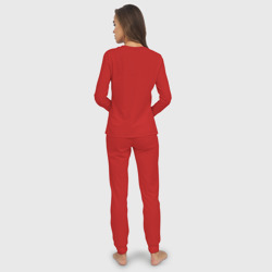 Пижама с принтом Лиса для женщины, вид на модели сзади №2. Цвет основы: красный