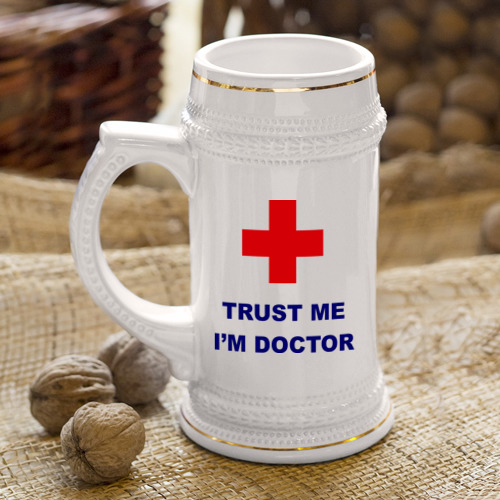 Кружка пивная trust me i am doctor - фото 4