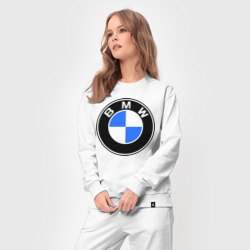 Костюм с принтом Logo BMW для женщины, вид на модели спереди №3. Цвет основы: белый