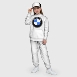 Костюм с принтом Logo BMW для ребенка, вид на модели спереди №5. Цвет основы: белый