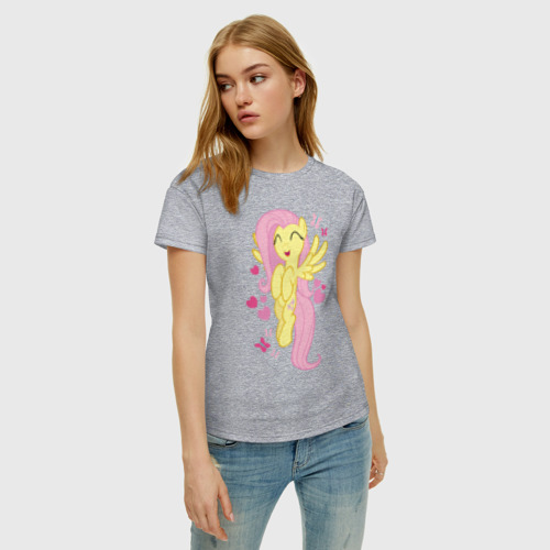 Женская футболка хлопок с принтом Флаттершай и бабочки, фото на моделе #1