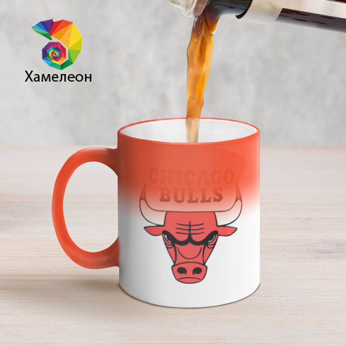 Кружка хамелеон Chicago bulls logo, цвет белый + красный - фото 5