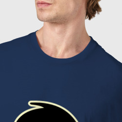 Футболка с принтом Пингвин в очках-жалюзи glow для мужчины, вид на модели спереди №4. Цвет основы: темно-синий