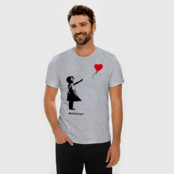 Мужская футболка хлопок Slim Девочка с шариком-сердечком - фото 2