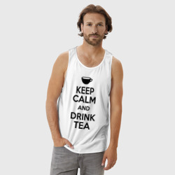 Мужская майка хлопок Keep calm and drink tea - фото 2