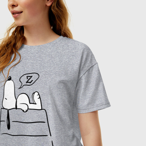 Женская футболка хлопок Oversize с принтом Спящий Снупи, фото на моделе #1