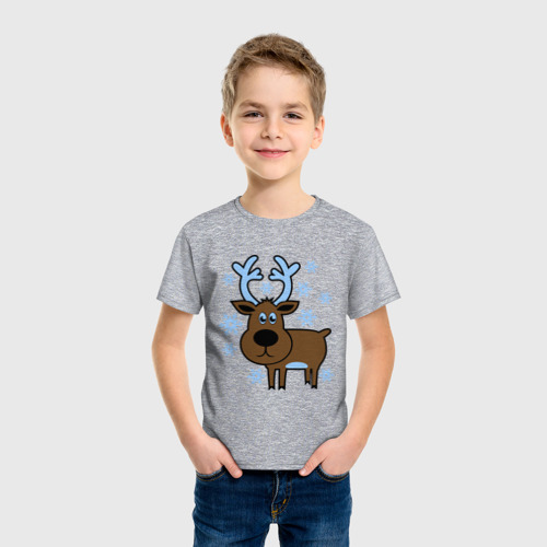 Детская футболка хлопок с принтом Олень и снежинки, фото на моделе #1