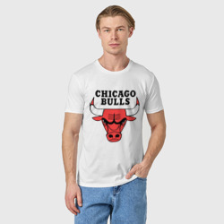Футболка с принтом Chicago Bulls для женщины, вид на модели спереди №2. Цвет основы: белый
