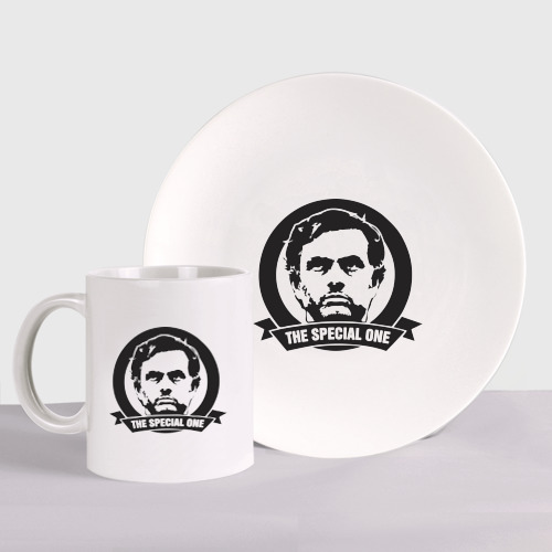 тарелка с девушками в платьях. антон геращенко облизывает тарелку. облизать тарелки футболистов.