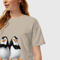 Женская футболка хлопок Oversize Пингвины Мадагаскара - фото 2