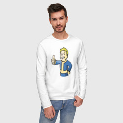 Лонгслив с принтом Fallout Vault boy для мужчины, вид на модели спереди №2. Цвет основы: белый