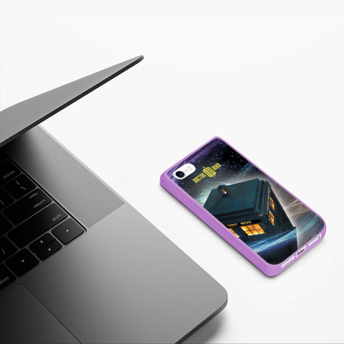Чехол для iPhone 5/5S матовый Тардис, цвет сиреневый - фото 5
