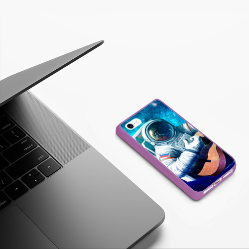 Чехол для iPhone 5/5S матовый Космонавт с гитарой, цвет фиолетовый - фото 5