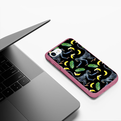 Чехол для iPhone 7/8 матовый Обезьянки и бананы, цвет малиновый - фото 5