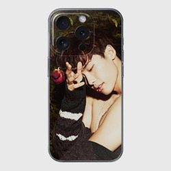 Чехол для iPhone 15 Pro силиконовый с защитой камеры Ли Чжон Сок