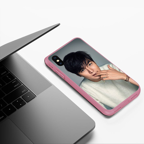 Чехол для iPhone XS Max матовый Lee Min Ho, цвет малиновый - фото 5