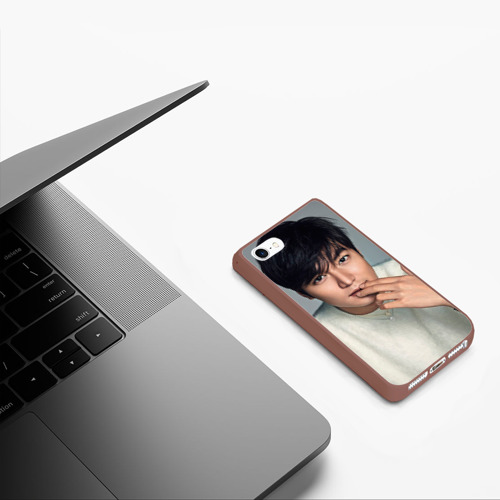 Чехол для iPhone 5/5S матовый Lee Min Ho, цвет коричневый - фото 5