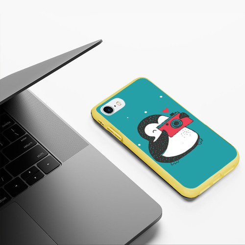 Чехол для iPhone 7/8 матовый Пингвин с фотоаппаратом Фото 01