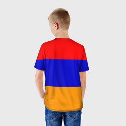 Футболка с принтом Герб и флаг Армении для ребенка, вид на модели сзади №2. Цвет основы: белый