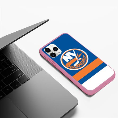 Чехол для iPhone 11 Pro Max матовый New York Islanders, цвет малиновый - фото 5