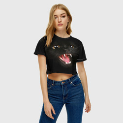 Женская футболка Crop-top 3D Черный кот в темноте - фото 2