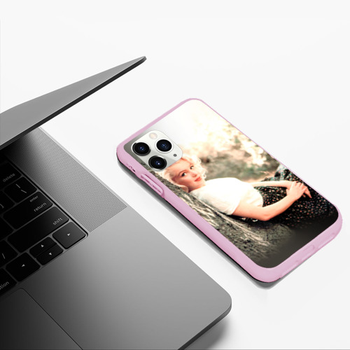 Чехол для iPhone 11 Pro Max матовый Мерлин Монро 1, цвет розовый - фото 5