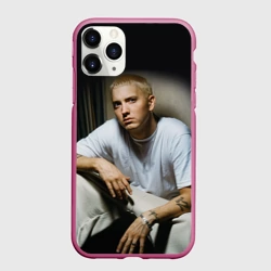 Чехол для iPhone 11 Pro матовый Эминем сидит и смотрит, зачем он это делает