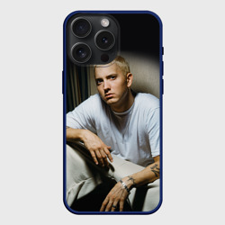 Чехол силиконовый для Apple iPhone 15 Pro Мax матовый Эминем сидит и смотрит, зачем он это делает
