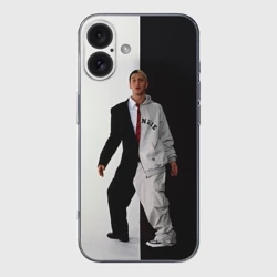 Чехол для iPhone 16 силиконовый с защитой камеры Эминем в половинчатом костюме black-white