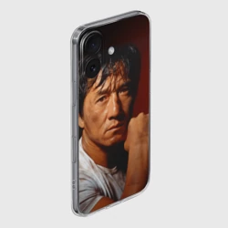 Чехол для iPhone 16 силиконовый с защитой камеры Джеки Чан после боя - фото 2