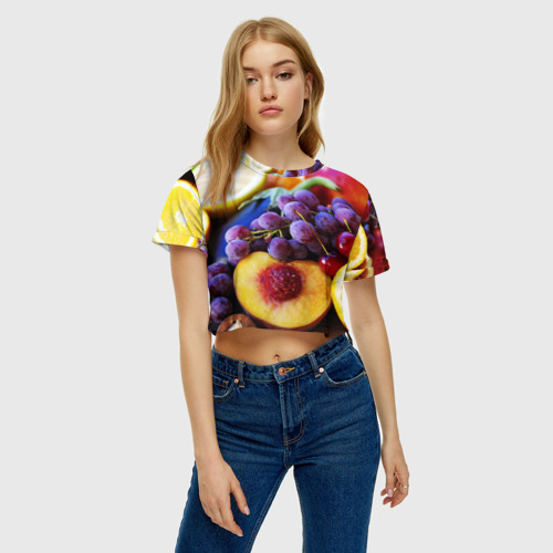 Женская футболка Crop-top 3D Спелые фрукты - фото 3