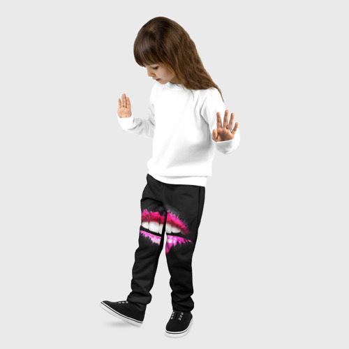 Детские брюки 3D Губы в краске, цвет 3D печать - фото 3