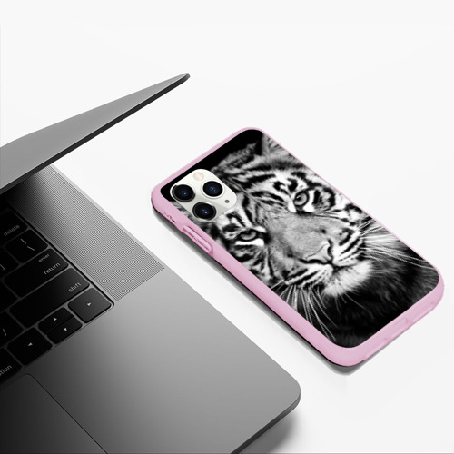 Чехол для iPhone 11 Pro Max матовый Красавец тигр, цвет розовый - фото 5