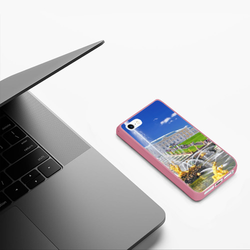 Чехол для iPhone 5/5S матовый Петергоф, цвет малиновый - фото 5
