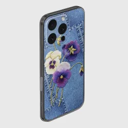 Чехол для iPhone 16 Pro Max силиконовый с защитой камеры Фиалки на джинсовой ткани - фото 2