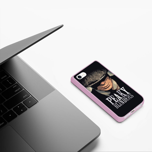 Чехол для iPhone 5/5S матовый Peaky Blinders - Томас Шелби, цвет розовый - фото 5