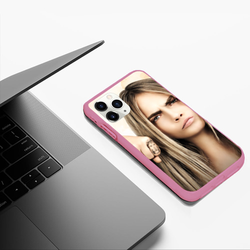 Чехол для iPhone 11 Pro Max матовый Cara Delevingne, цвет малиновый - фото 5