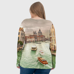 Лонгслив с принтом Венеция для женщины, вид на модели сзади №3. Цвет основы: белый
