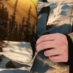 Куртка с принтом Сибирь для мужчины, вид на модели спереди №3. Цвет основы: черный