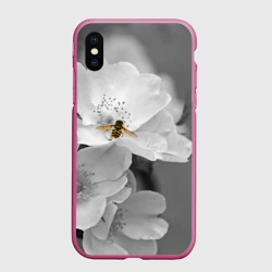 Чехол для iPhone XS Max матовый Пчела на цветах