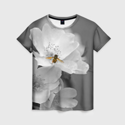 Женская футболка 3D Пчела на цветах