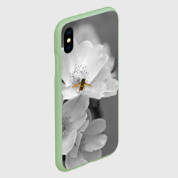 Чехол для iPhone XS Max матовый Пчела на цветах - фото 2
